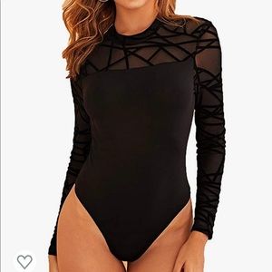 ♠️ NWOT ROMWE casual bodysuit♠️